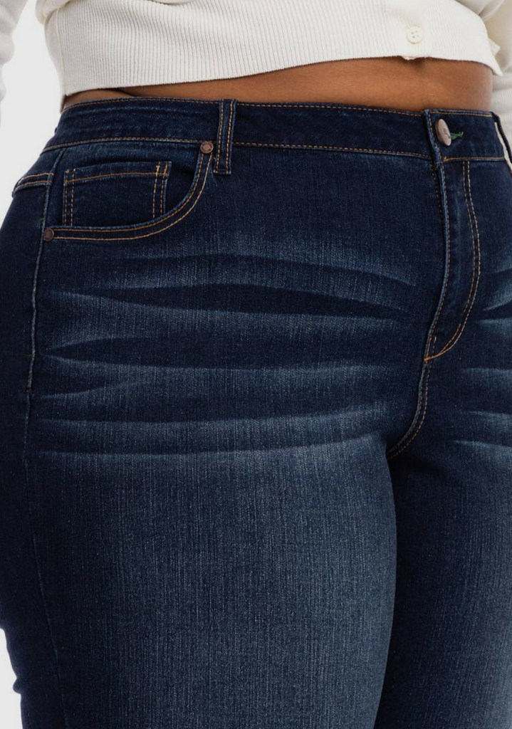 Plus size sustainable denim in bootcut
