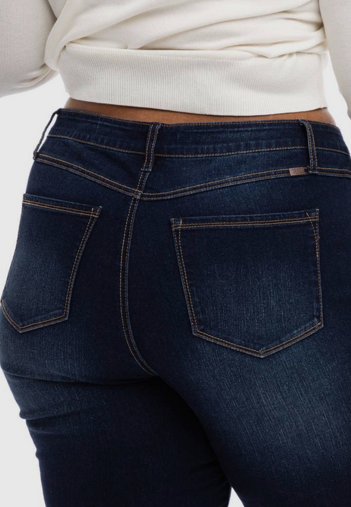 Plus size sustainable denim in bootcut