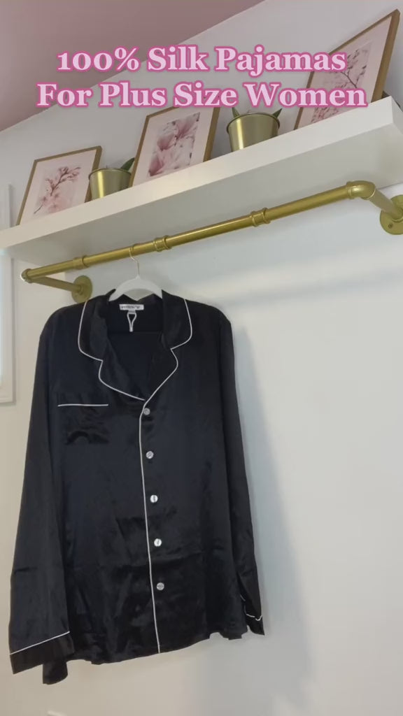 Video of silk PJs hanging in Laluxe Femme.