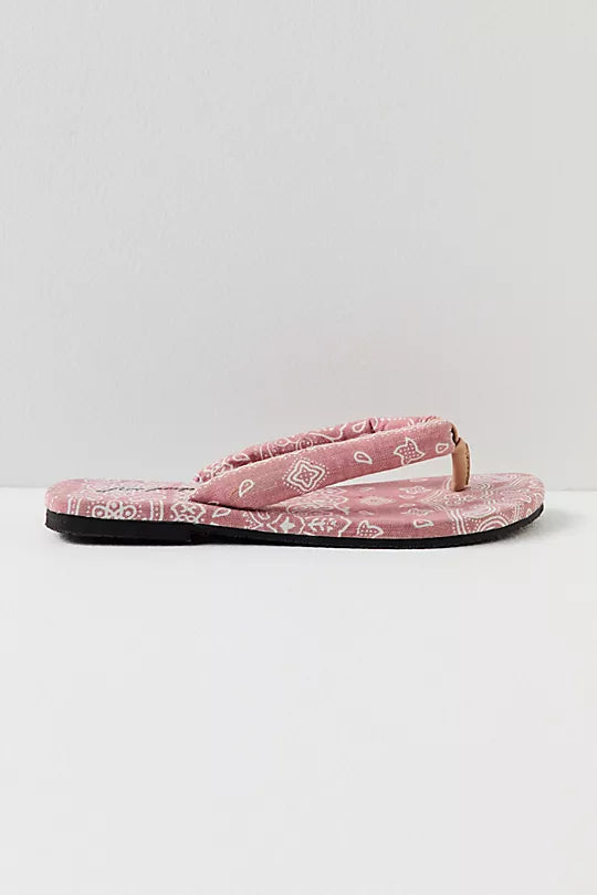 Free People Es Verdra Organic Cotton Thong Sandals